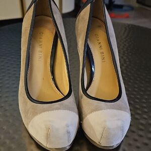 Vintage Gianni Bini Two-Tone Suede Heels